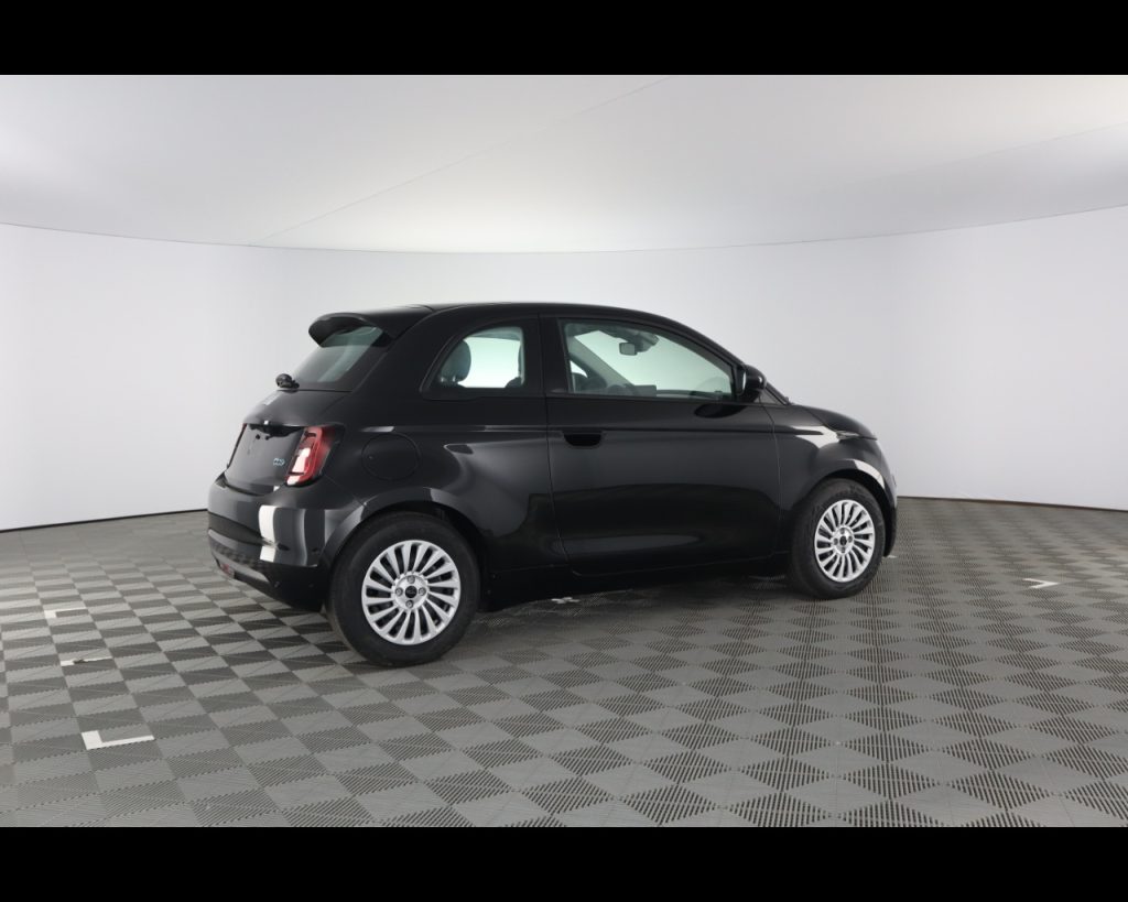 FIAT 500e Hatchback MY25- - 320 Berlina + Pack Tech - 7