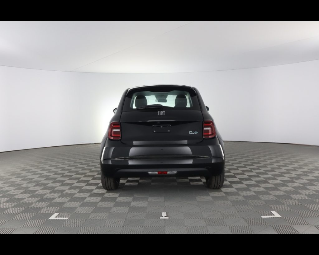 FIAT 500e Hatchback MY25- - 320 Berlina + Pack Tech - 9