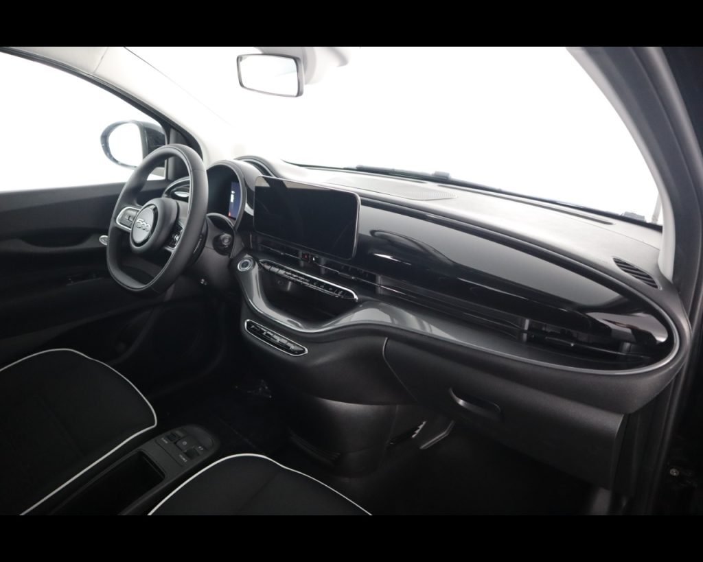 FIAT 500e Hatchback MY25- - 320 Berlina + Pack Tech - 16
