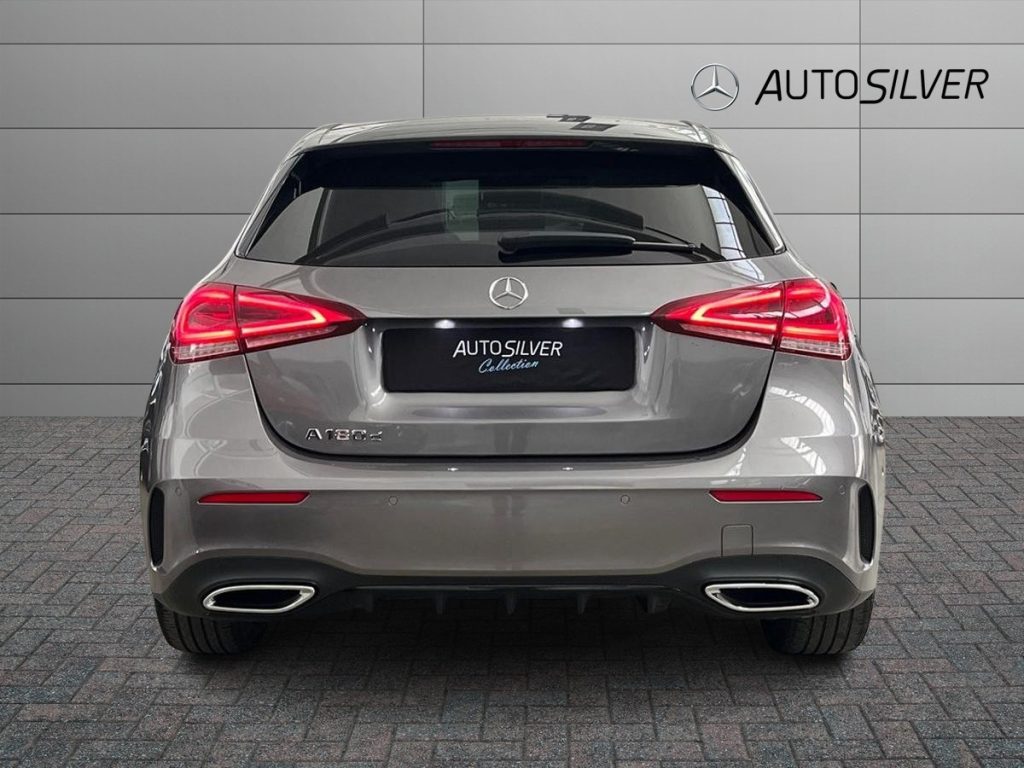 MERCEDES-BENZ A 180 d Automatic Premium - 4