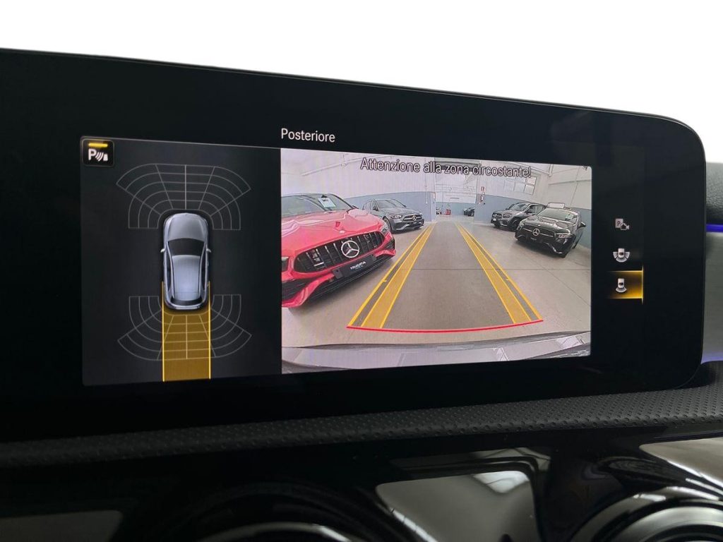 MERCEDES-BENZ A 180 d Automatic Premium - 12