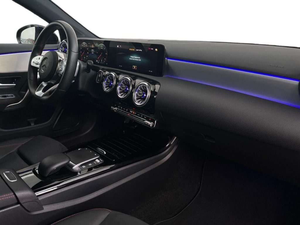 MERCEDES-BENZ A 180 d Automatic Premium - 16