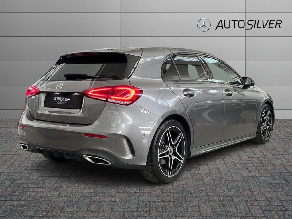MERCEDES-BENZ A 180 Automatic Premium - 2