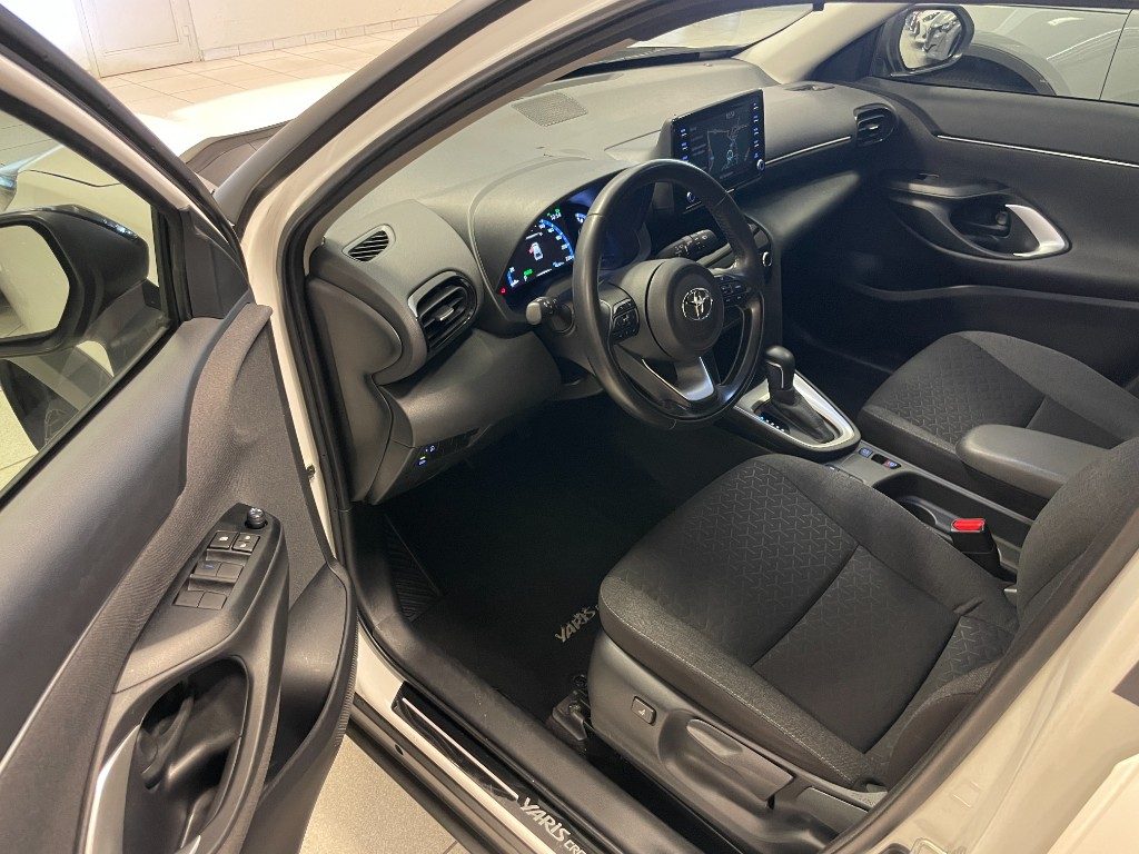 TOYOTA Yaris Cross 1.5 Hybrid 116CV 5p. E-CVT Trend - 8