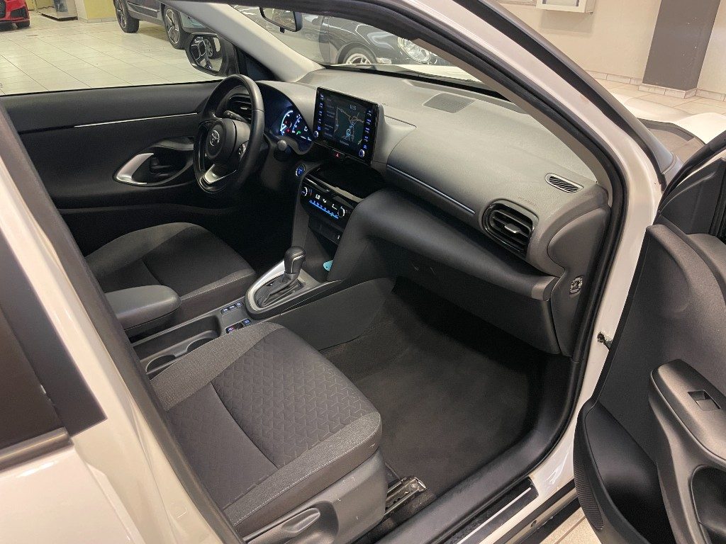 TOYOTA Yaris Cross 1.5 Hybrid 116CV 5p. E-CVT Trend - 9