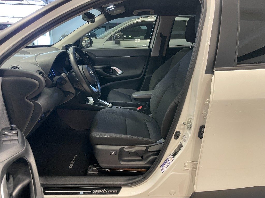 TOYOTA Yaris Cross 1.5 Hybrid 116CV 5p. E-CVT Trend - 10