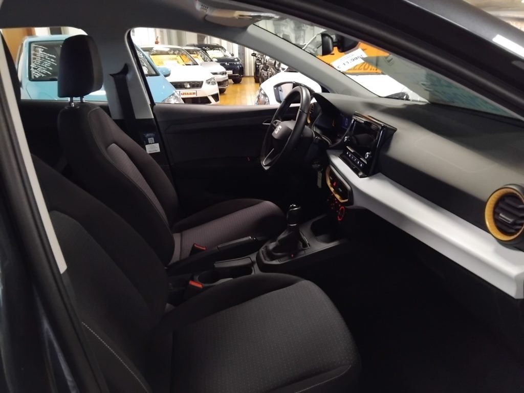SEAT Ibiza 1.0 EcoTSI 95 CV 5 porte Style video - 11