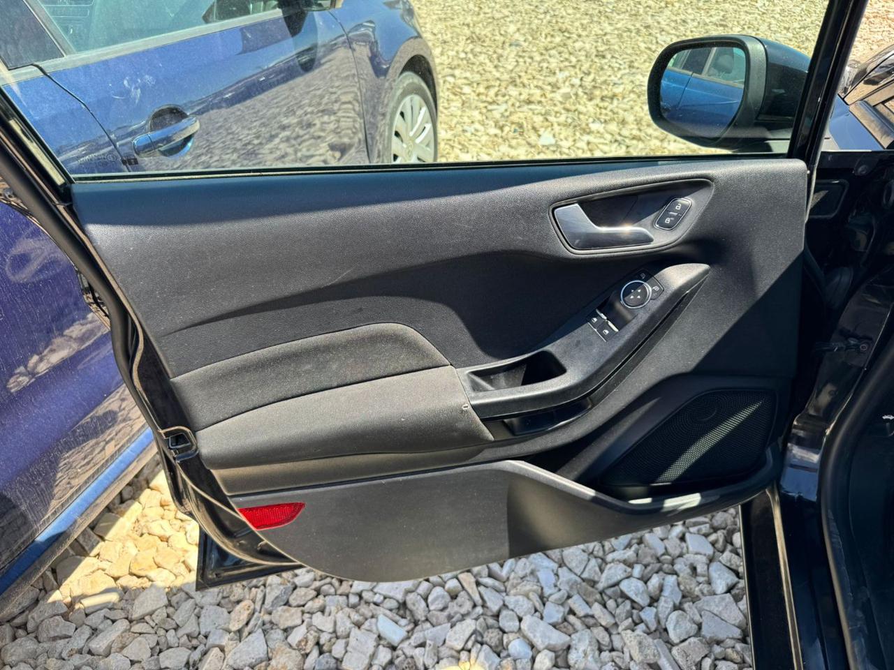FORD Fiesta 1.5 TDCi Start&Stop 5 porte Titanium - 8