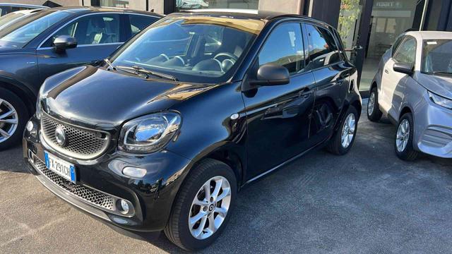 SMART ForFour Nero metallizzato