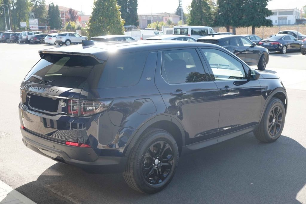 LAND ROVER Discovery Sport 2.0D AWD Auto S - BLACK PACK - 5