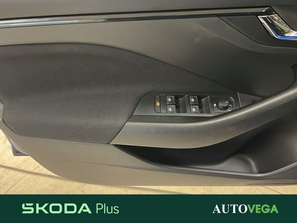 SKODA Kamiq 1.0 tsi black dots 115cv dsg - 16
