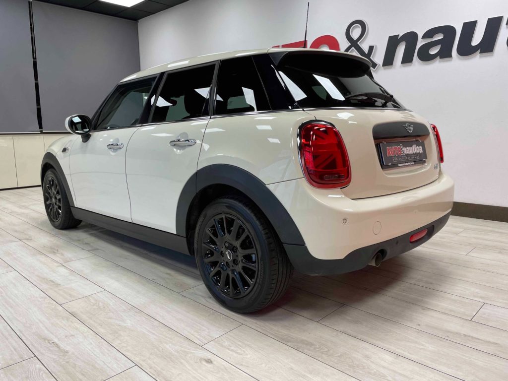 MINI One 5P 1.5 102CV AUTO - 8