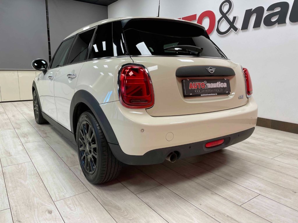 MINI One 5P 1.5 102CV AUTO - 9