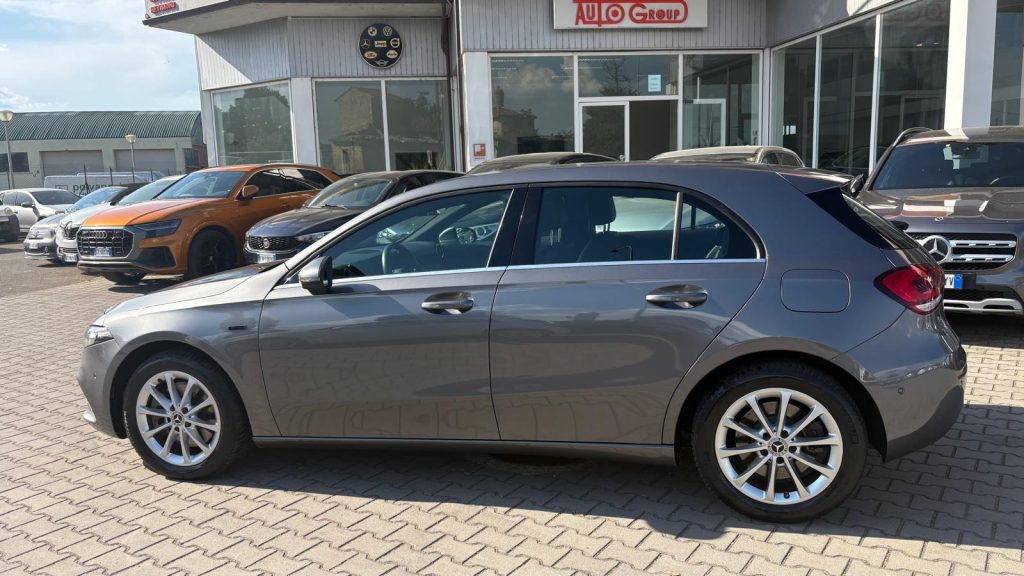 MERCEDES-BENZ A 250 e Automatic EQ-Power Business Extra OK NEOP. - 3