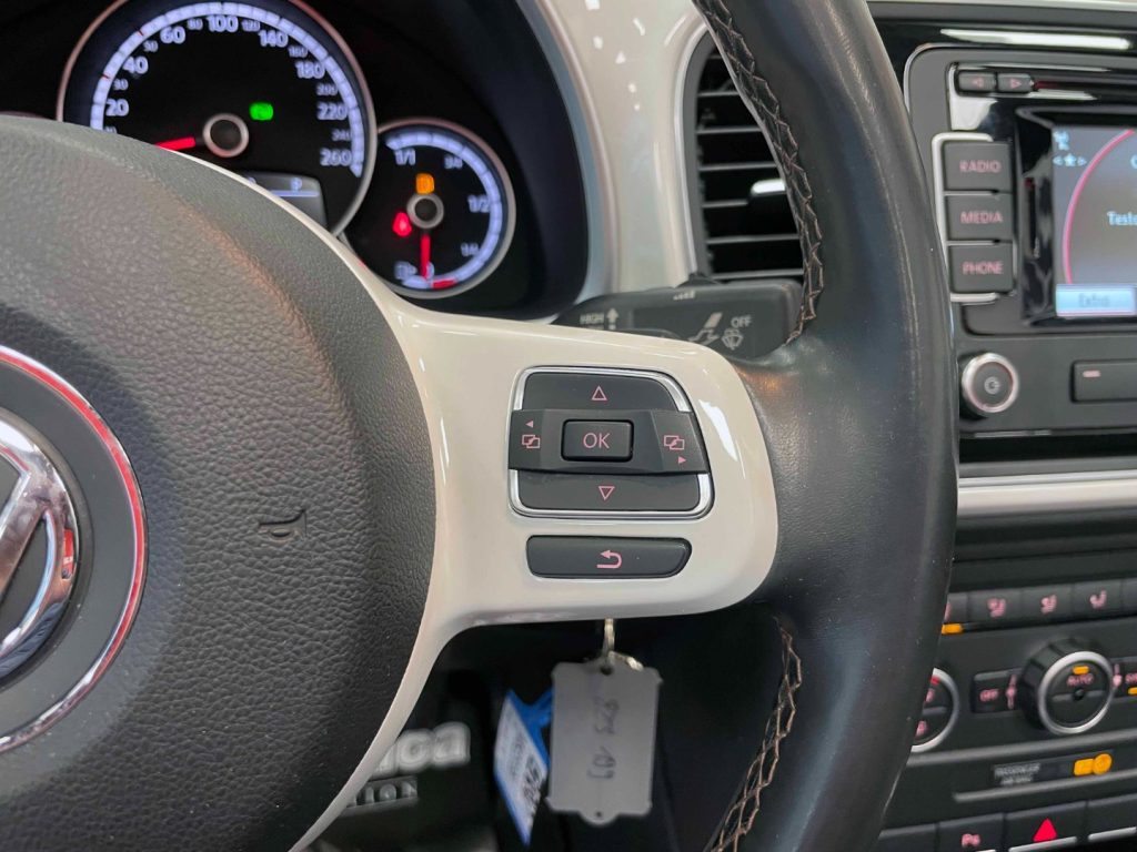 VOLKSWAGEN Maggiolino CABRIO 1.2 TSI DSG CUP - 20