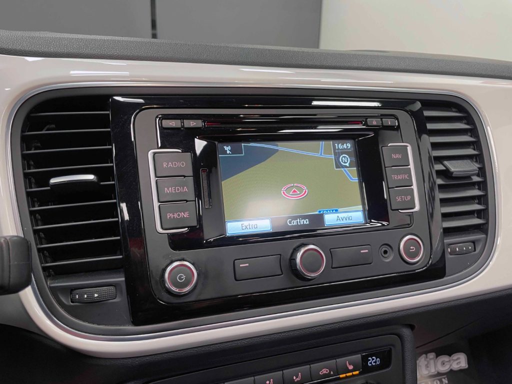 VOLKSWAGEN Maggiolino CABRIO 1.2 TSI DSG CUP - 26