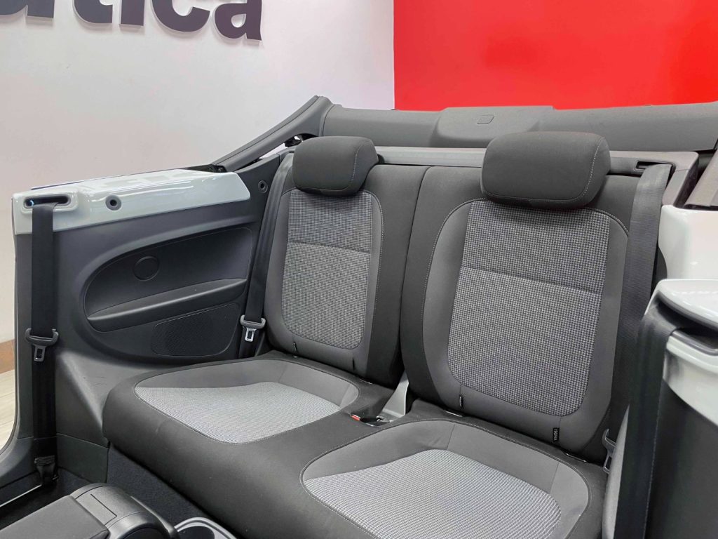 VOLKSWAGEN Maggiolino CABRIO 1.2 TSI DSG CUP - 30