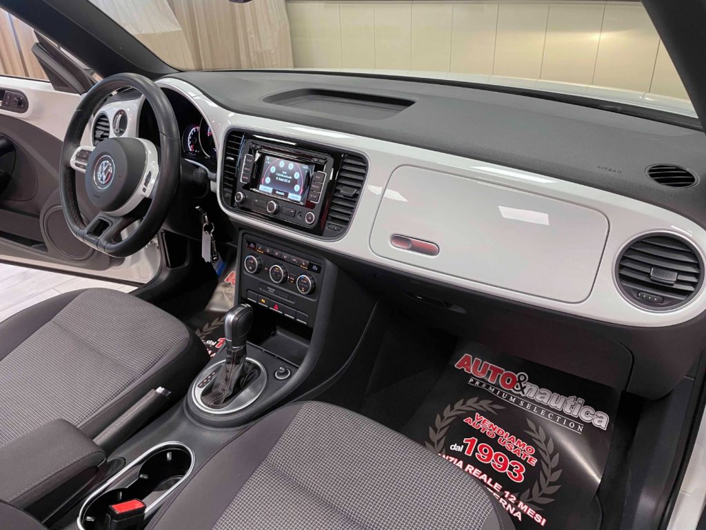 VOLKSWAGEN Maggiolino CABRIO 1.2 TSI DSG CUP - 60