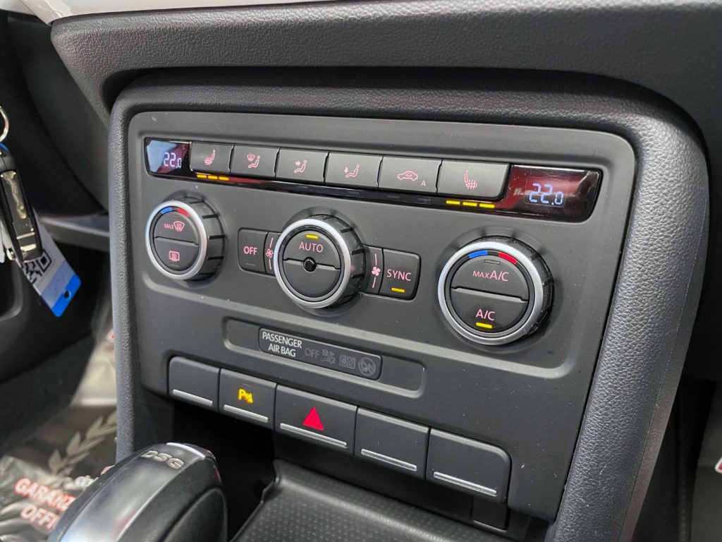 VOLKSWAGEN Maggiolino CABRIO 1.2 TSI DSG CUP - 63