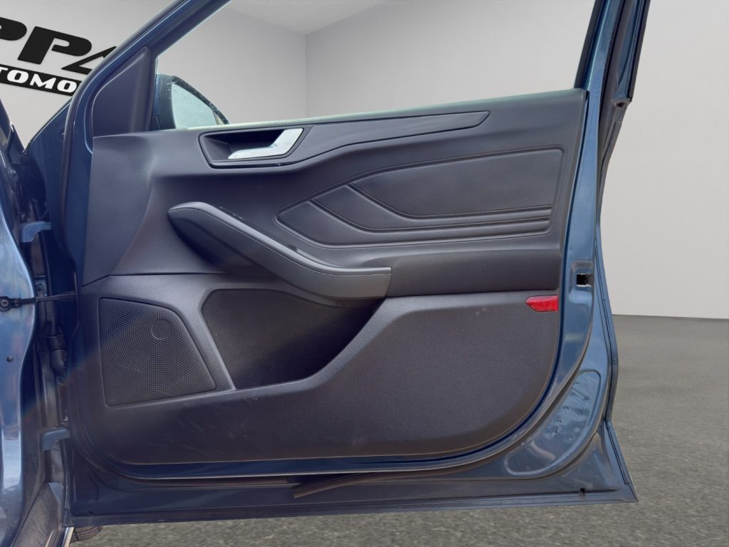 FORD Focus 1.0 EcoBoost Hybrid 125 CV 5p. ST-Line - 16