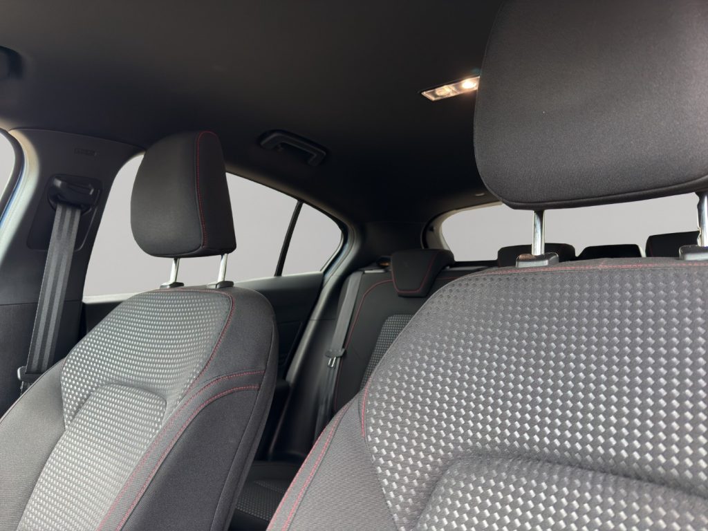 FORD Focus 1.0 EcoBoost Hybrid 125 CV 5p. ST-Line - 25