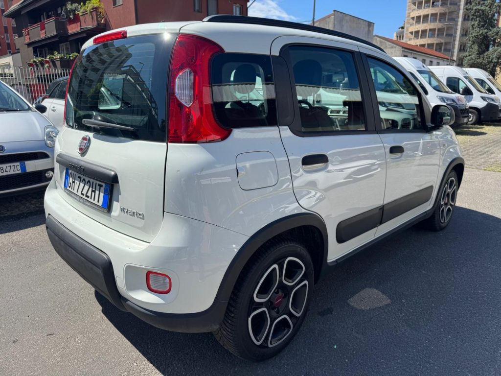 FIAT Panda 1.0 FireFly S&S Hybrid City Life - 4