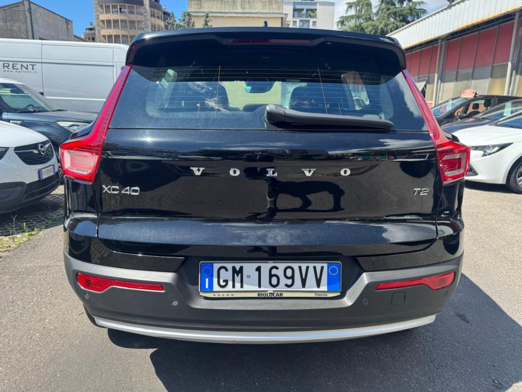 VOLVO XC40 T2 automatico Core (AUTOCARRO N1) - 6