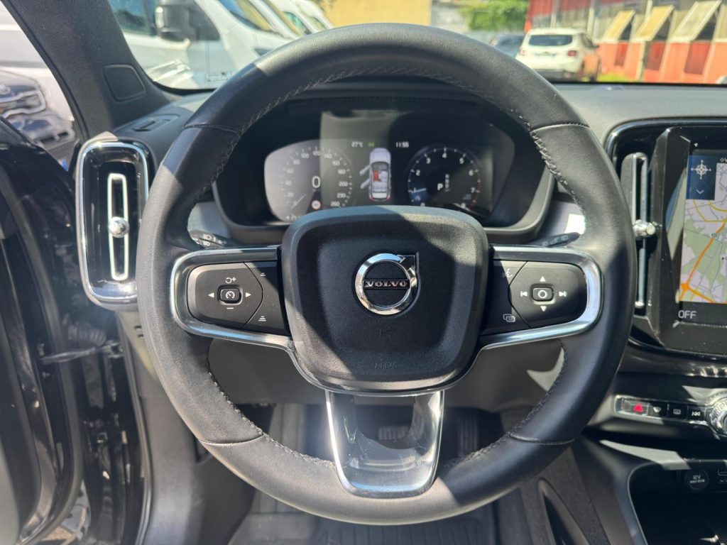 VOLVO XC40 T2 automatico Core (AUTOCARRO N1) - 8