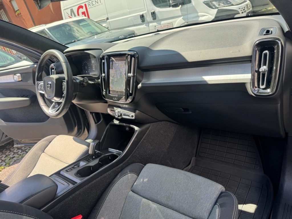 VOLVO XC40 T2 automatico Core (AUTOCARRO N1) - 18