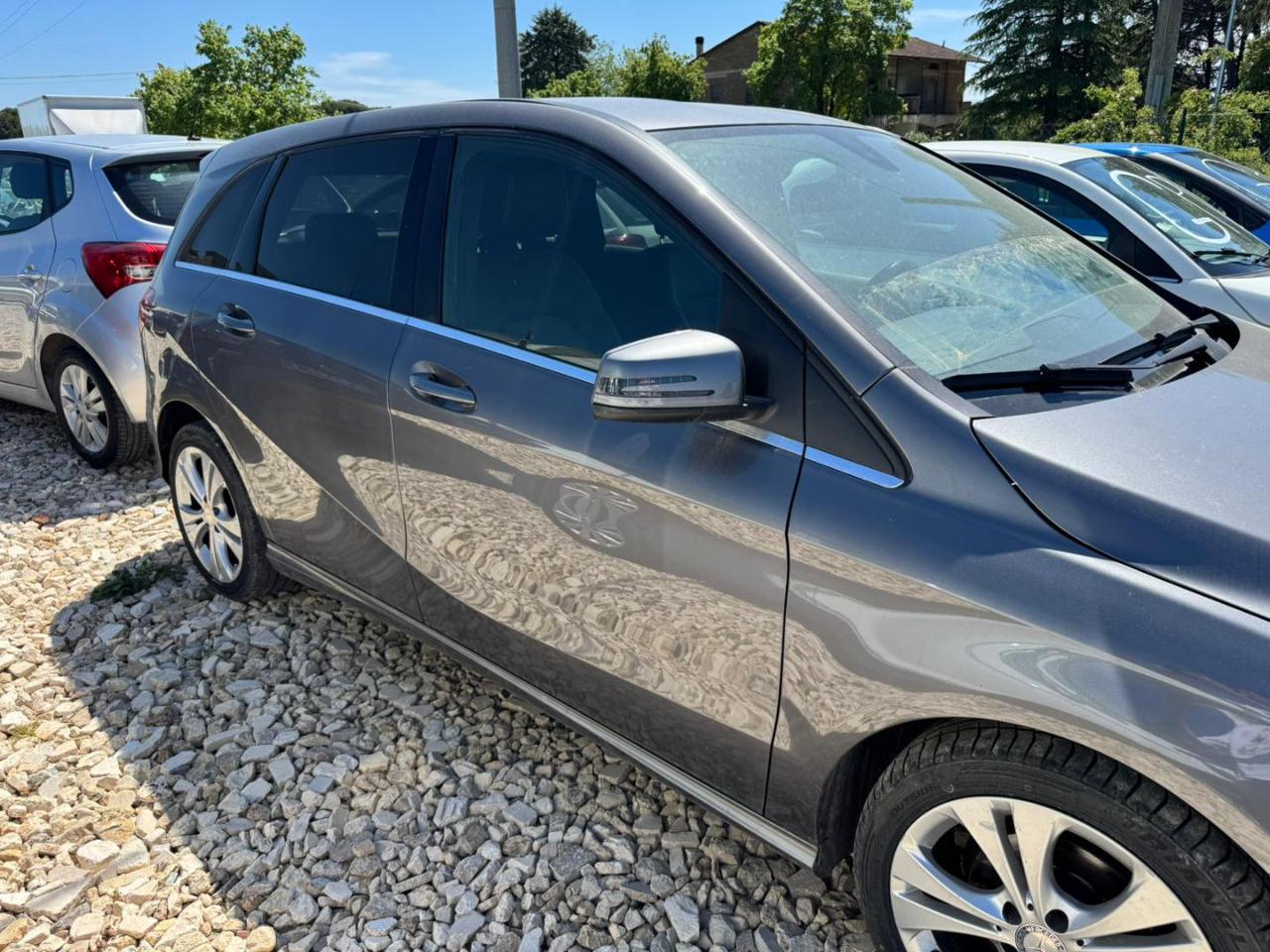 MERCEDES-BENZ B 180 d Business - 3