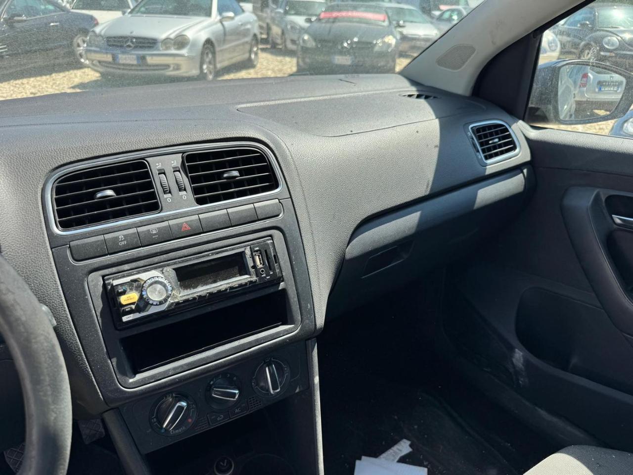 VOLKSWAGEN Polo 1.6 TDI DPF 5 porte Comfortline - 9