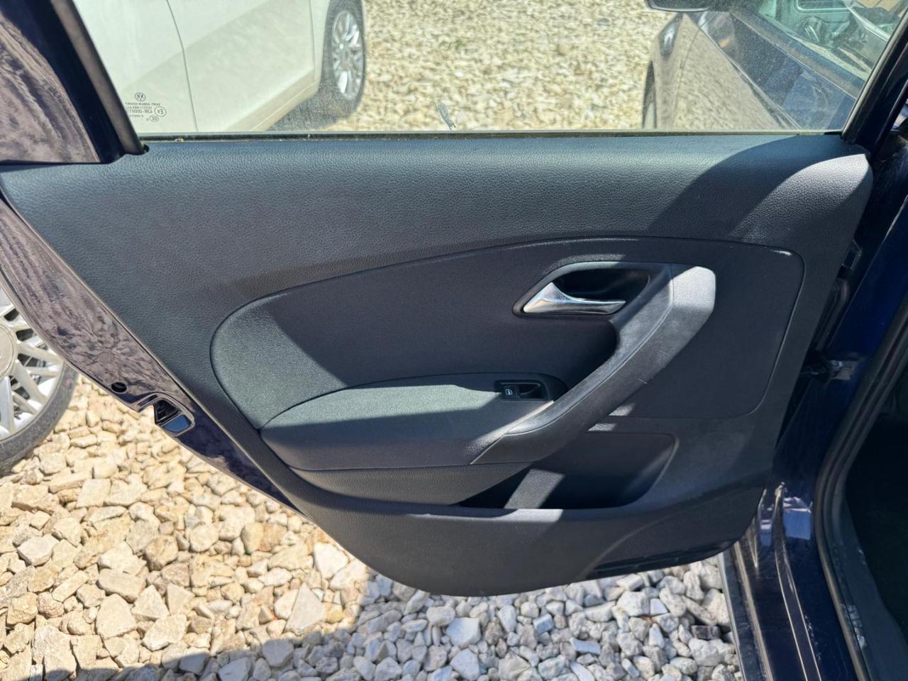 VOLKSWAGEN Polo 1.6 TDI DPF 5 porte Comfortline - 11