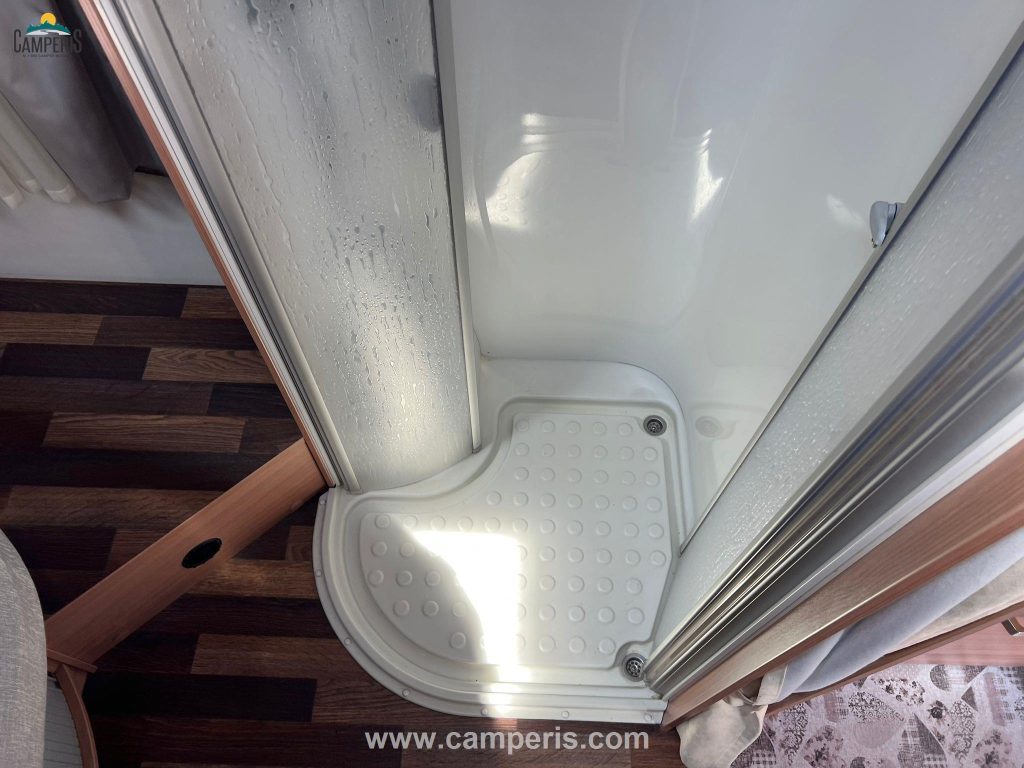 KNAUS SKY WAVE 700 MX STANDARD
