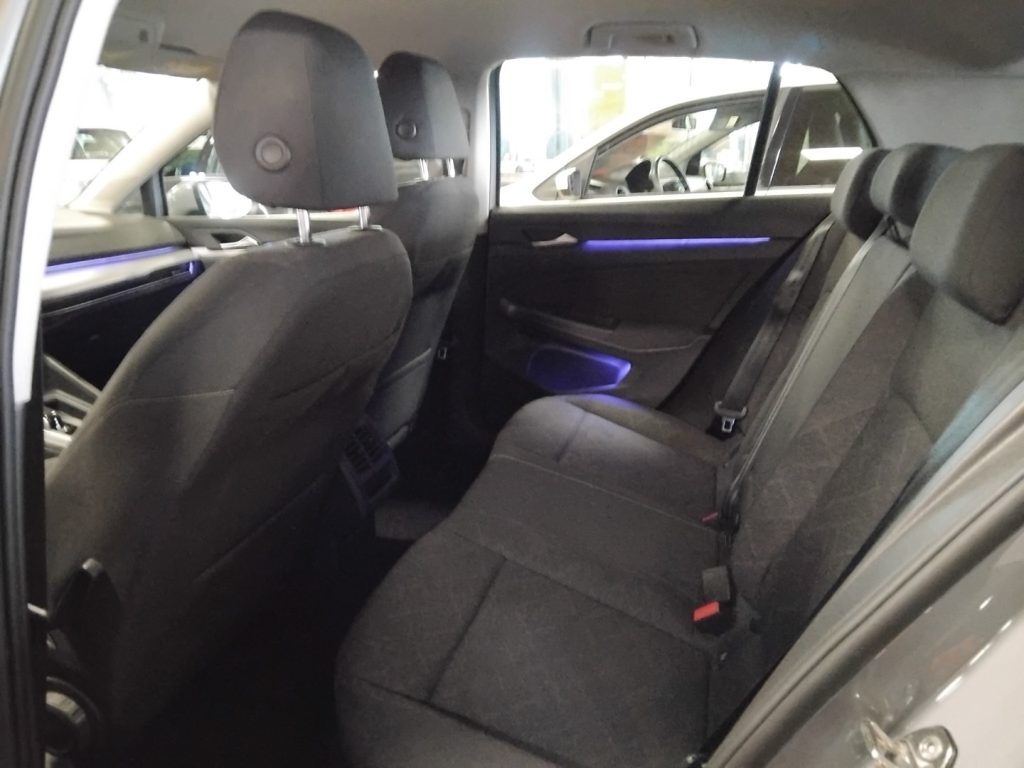 VOLKSWAGEN Golf 1.0 eTSI EVO Life DSG MHEV - 8