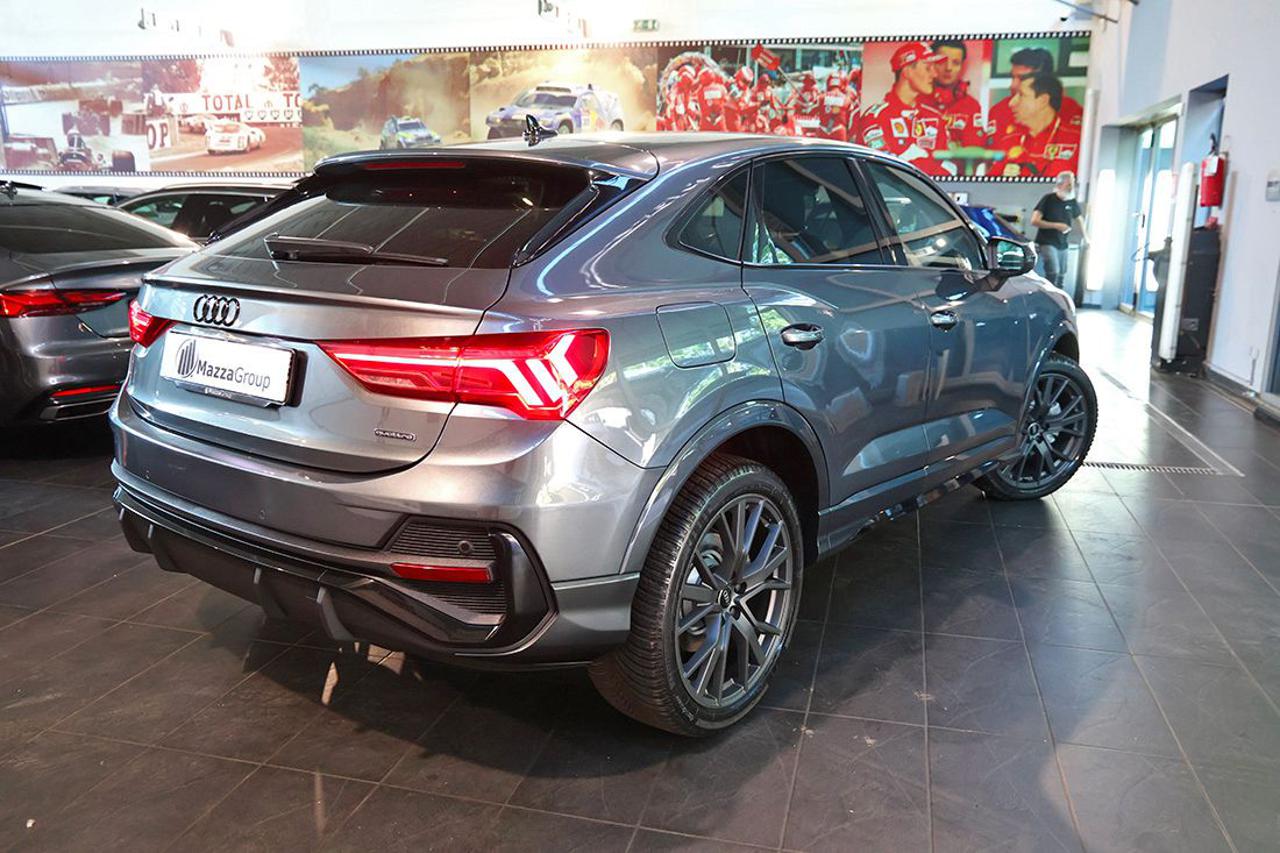 AUDI Q3 40 TDI Sportback Quattro S-Tronic S-Line - 9