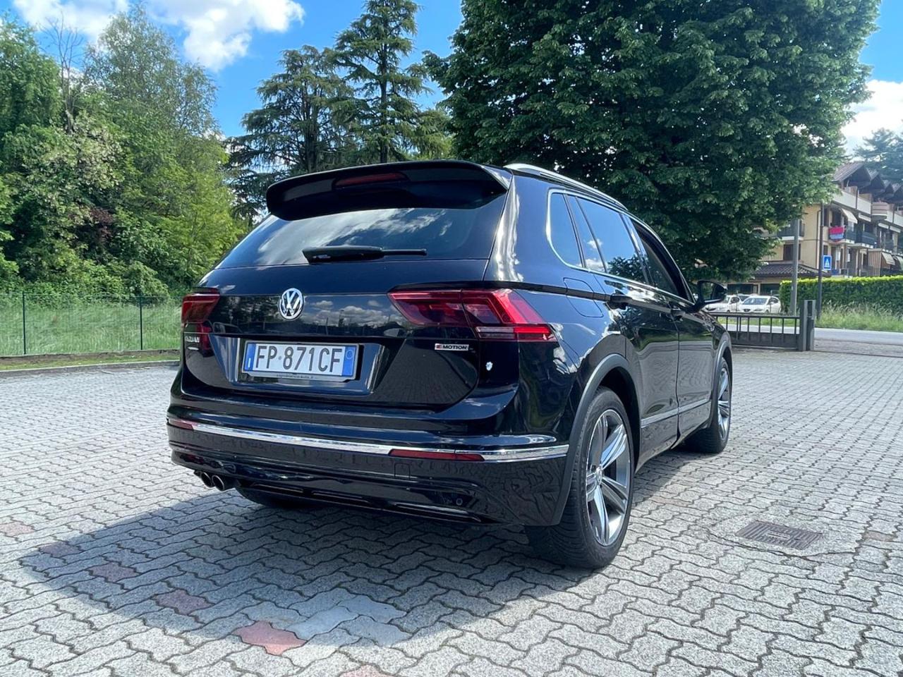 VOLKSWAGEN Tiguan 2.0 TSI R line 180 CV DSG 4MOTION - 3
