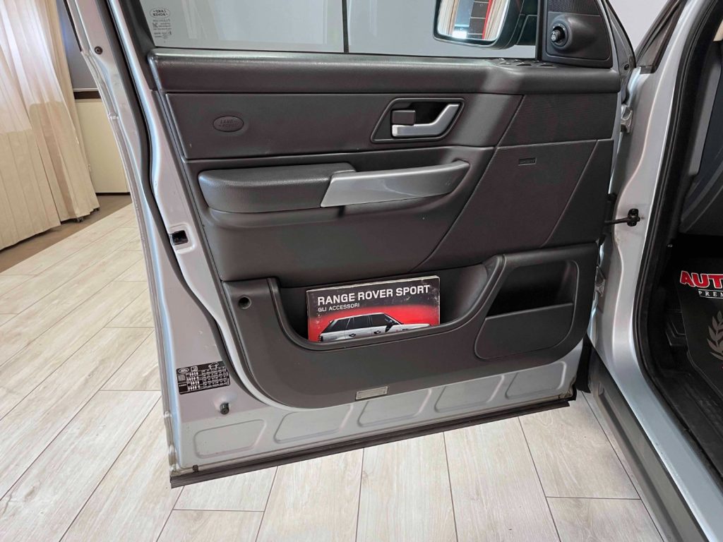 LAND ROVER Range Rover Sport 2.7 TDV6 SE AUTO - ISCRIVIBILE ASI - 16