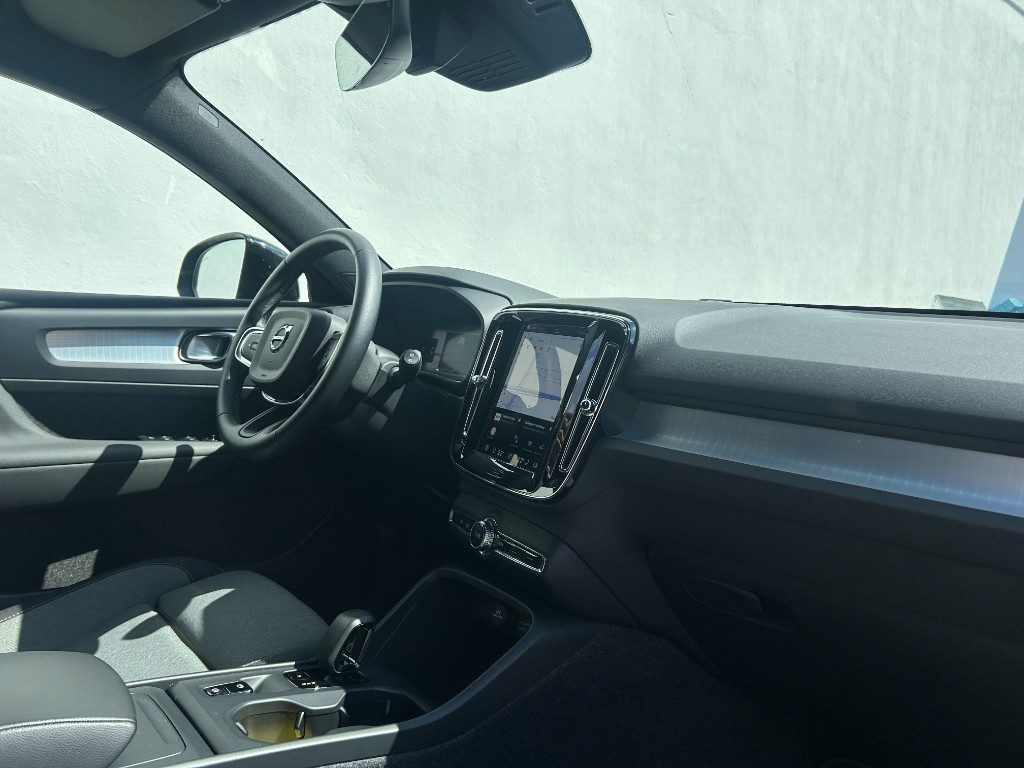 VOLVO XC40 B3 automatico Core - Foto 4