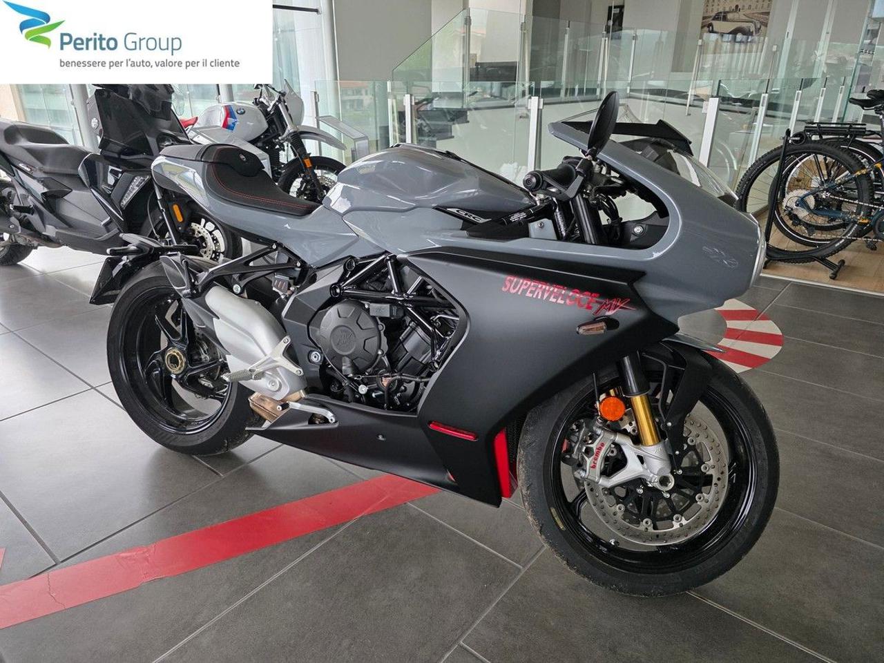 MV AGUSTA Superveloce 800 come nuova - 2
