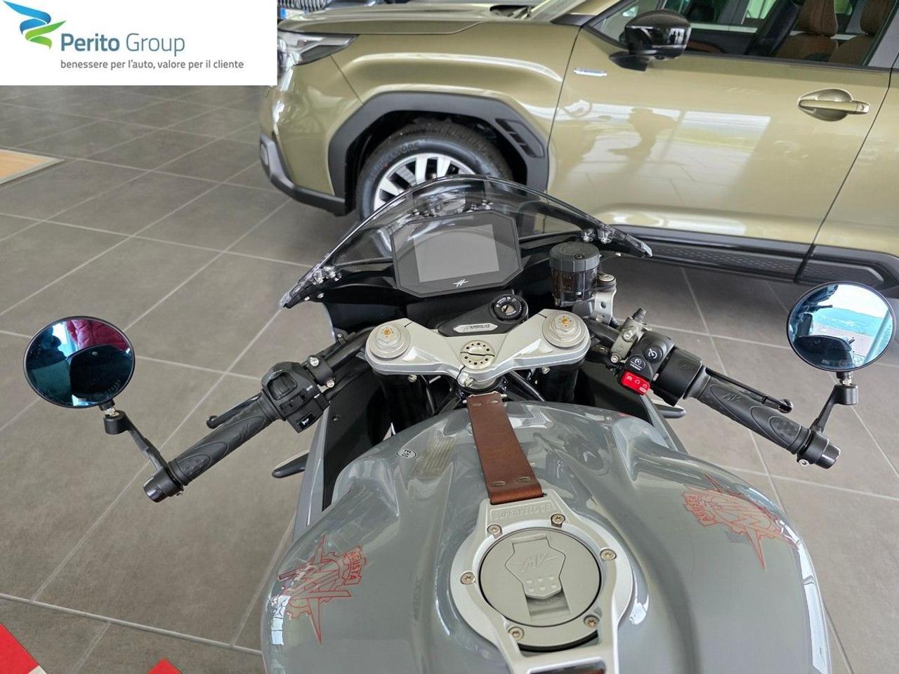MV AGUSTA Superveloce 800 come nuova - 8