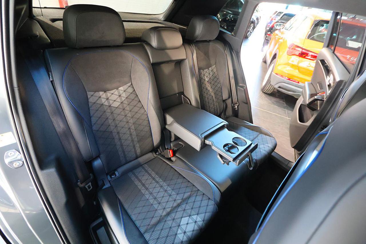 VOLKSWAGEN Tiguan 2.0 TDI 150cv DSG R-Line - 19