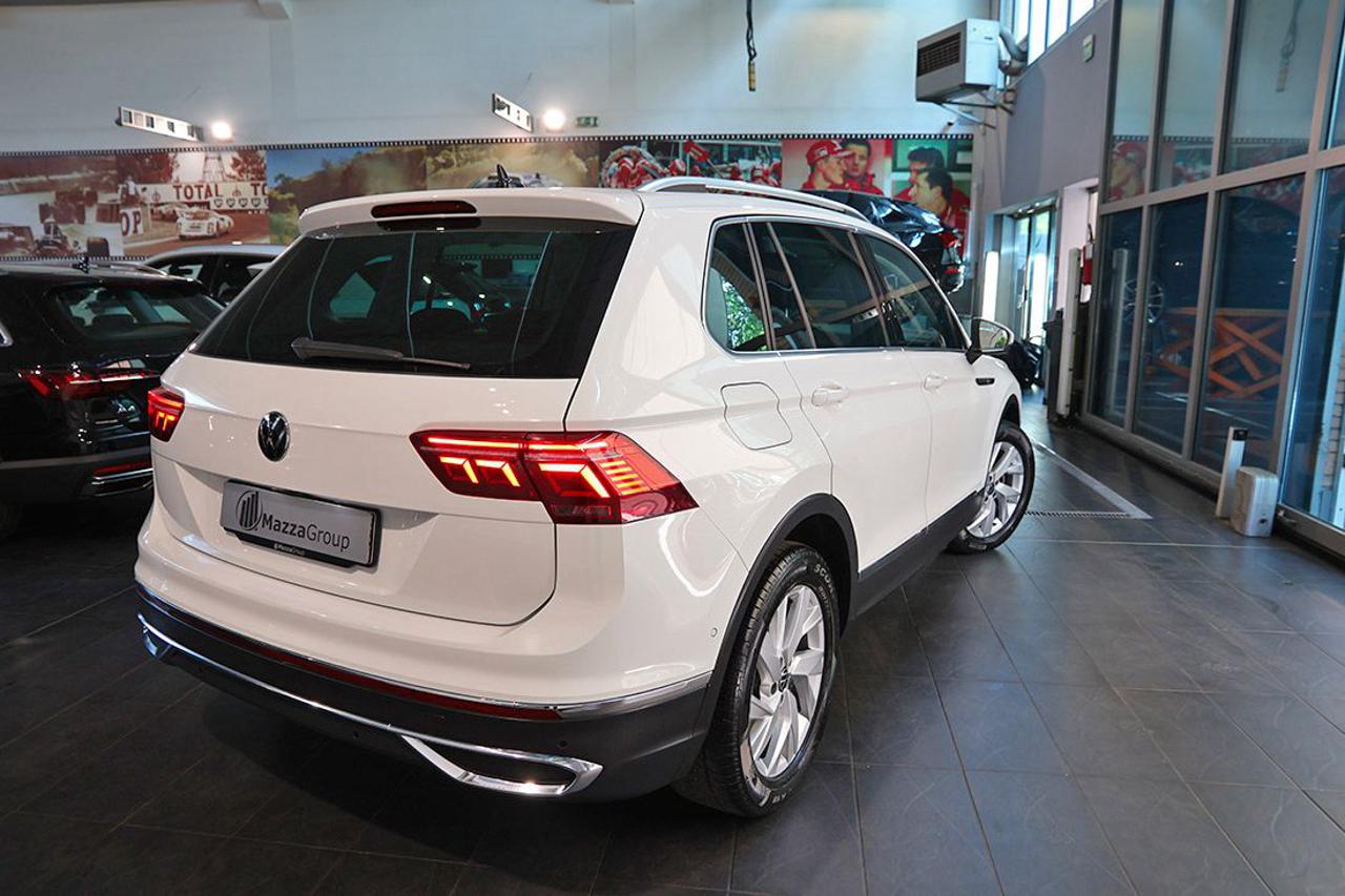 VOLKSWAGEN Tiguan 2.0 TDI 150cv SCR DSG Elegance - 9
