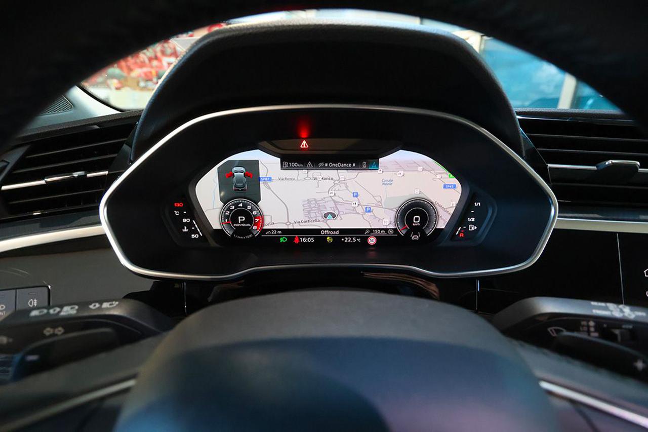 AUDI Q3 45 TFSI Quattro S-Tronic S-Line - 36