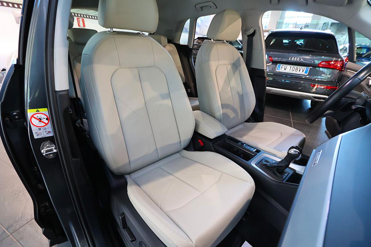 AUDI Q3 45 TFSI Quattro S-Tronic S-Line - 17
