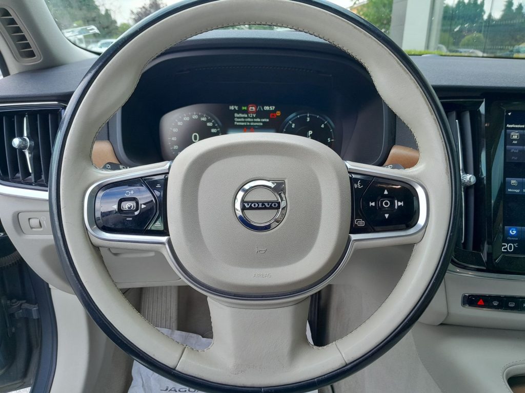 VOLVO V90 D3 Geartronic Kinetic IVA ESPOSTA - 11