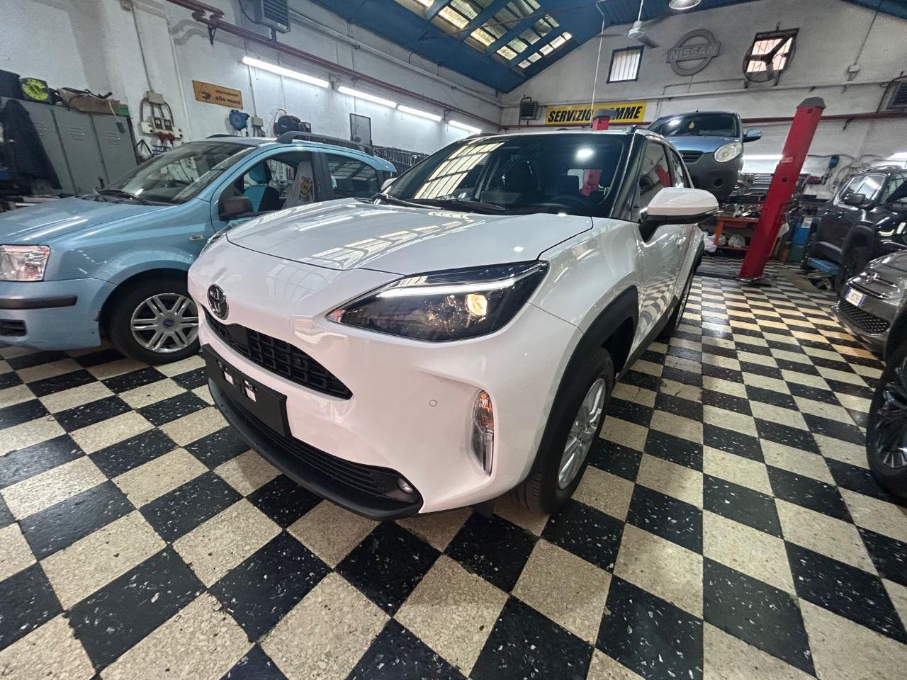 TOYOTA Yaris Cross 1.5 Hybrid 5p. E-CVT Confort Pack - 1