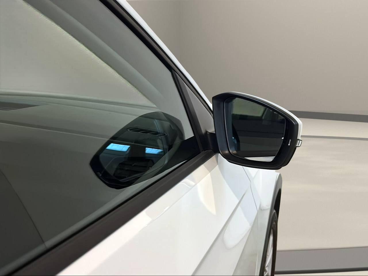 VOLKSWAGEN T-Cross 1.0 TSI 110 CV Style - 37
