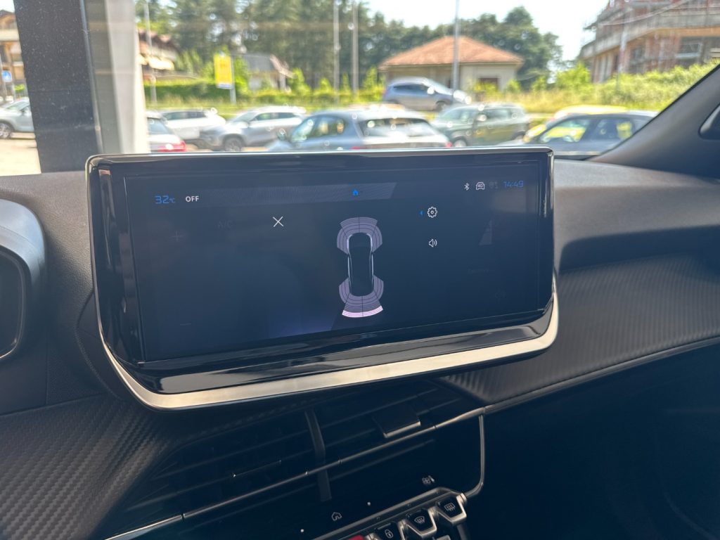 PEUGEOT 2008 Hybrid 145 e-DCS6 Allure PROMO! - 12