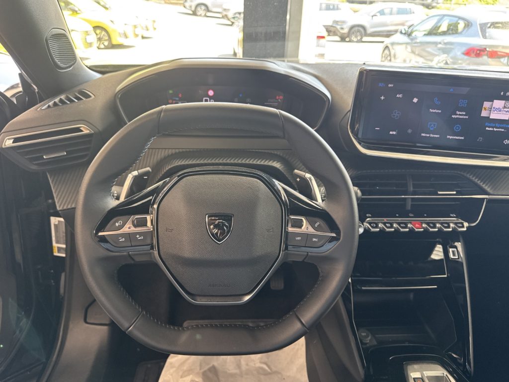 PEUGEOT 2008 Hybrid 145 e-DCS6 Allure PROMO! - 13