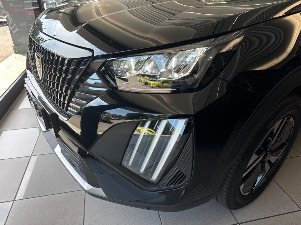 PEUGEOT 2008 Hybrid 145 e-DCS6 Allure PROMO! - 7
